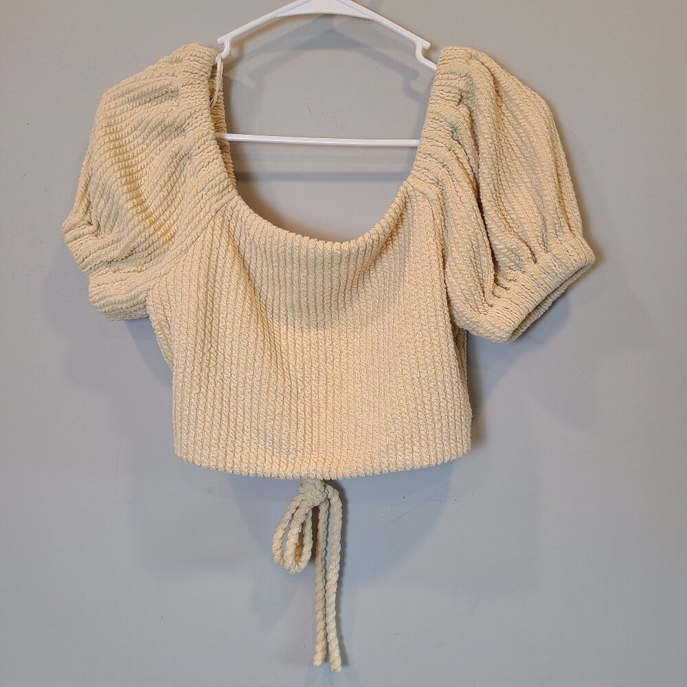 Fore Crop Top Shirt Womens Large Pale Yellow Puff Short Sleeve Lace Up Back